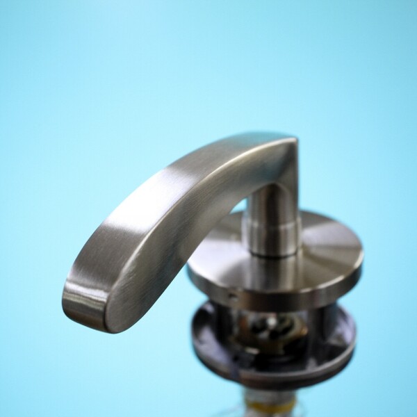 꾸밈닷컴 - 손잡이/도어락 ▼ > 방문손잡이 ▼ > 레버 버튼형 > [오픈마켓 연결용] 스테인리스 방문 손잡이 욕실 화장실 HDM01-016