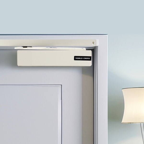 꾸밈닷컴 - 도어부속/슬라이딩도어 ▼ > 도어클로저/도어체크 > 목문 자동 도어클로저 WS220T 손끼임방지 실내 방문 노출형 알루미늄