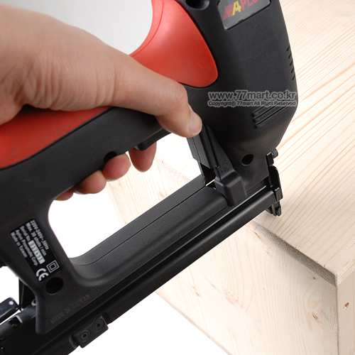 꾸밈닷컴 - 이달의 특가 > [특가] 전기타카 스테플러 (E425J) 422