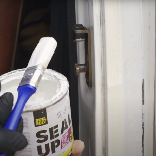 꾸밈닷컴 - 접착용품/케미컬/페인트 ▼ > 접착용품/케미컬류 > 바르는 실내용 방수제 씰업 엘라스틱 화이트