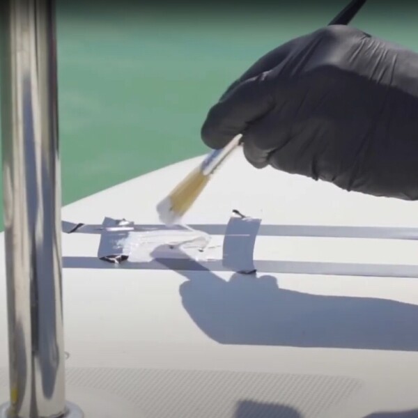 꾸밈닷컴 - 접착용품/케미컬/페인트 ▼ > 접착용품/케미컬류 > 바르는 실내용 방수제 씰업 엘라스틱 화이트