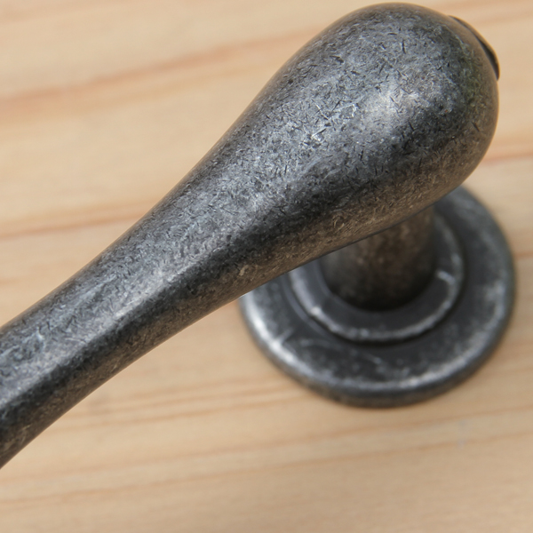 꾸밈닷컴 - 이달의 특가 > [특가] 2구 가구손잡이 화이트볼 (P128m/M)