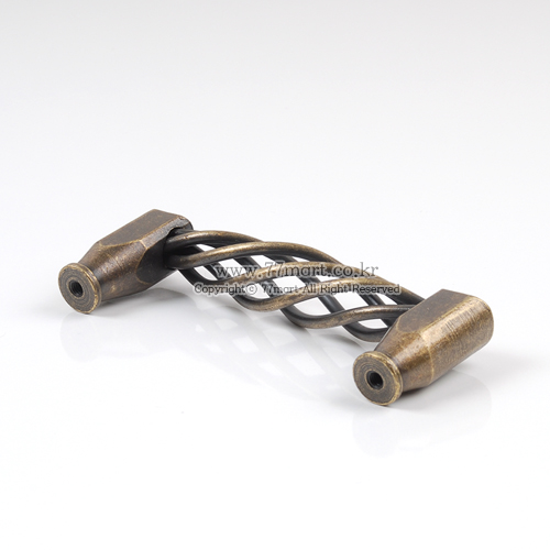 꾸밈닷컴 - 이달의 특가 > [특가] 가구손잡이 꽈배기 AB (P96mm)