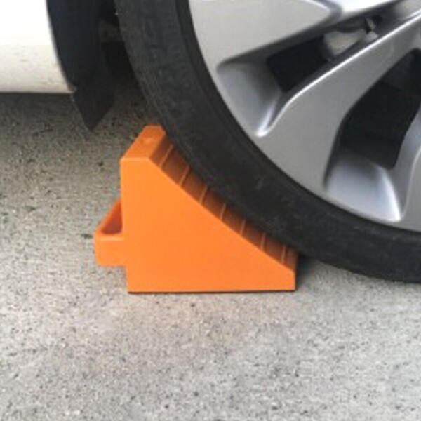 꾸밈닷컴 - 안전용품/생활용품 ▼ > 안전용품 ▼ > 기타 안전용품 > 국산 칼라 고임목 버팀목 받침목 차량 밀림방지