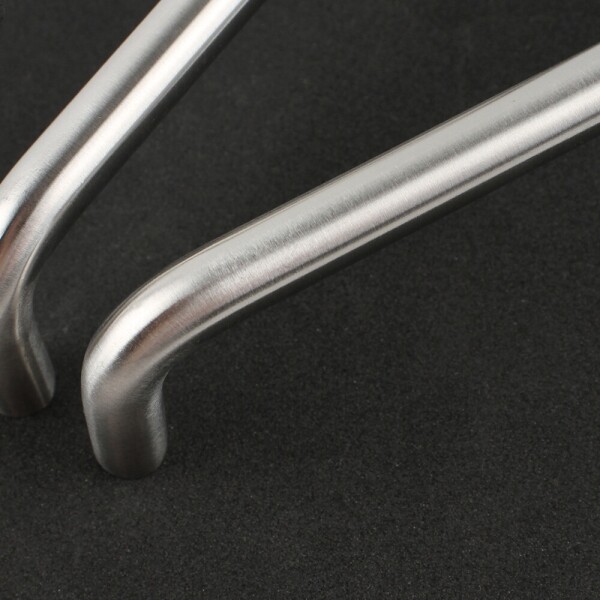 꾸밈닷컴 - 손잡이/도어락 ▼ > 가구손잡이 ▼ > 스테인레스 > 2구 가구손잡이 스텐 베이직 실버 무광