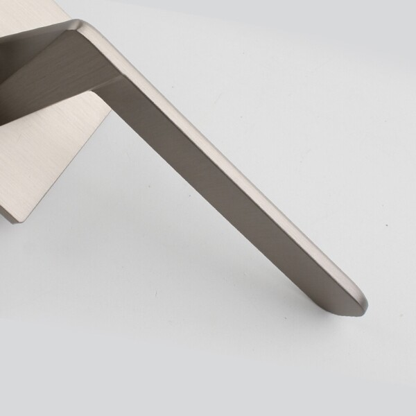 꾸밈닷컴 - 손잡이/도어락 ▼ > 방문손잡이 ▼ > 레버 버튼형 > 루체 방문손잡이 LU-291 (타공 55mm)