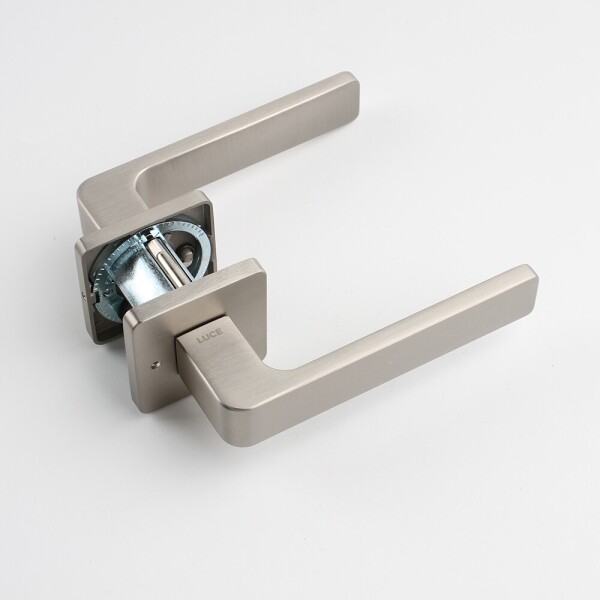 꾸밈닷컴 - 손잡이/도어락 ▼ > 방문손잡이 ▼ > 레버 버튼형 > 루체 방문문손잡이 LU-489 (타공 45mm)
