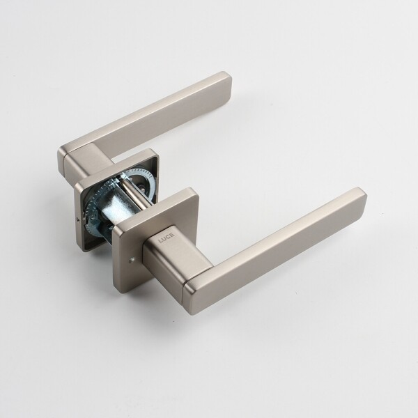 꾸밈닷컴 - 손잡이/도어락 ▼ > 방문손잡이 ▼ > 레버 버튼형 > 루체 방문 문손잡이 LU-482 (타공 45mm)