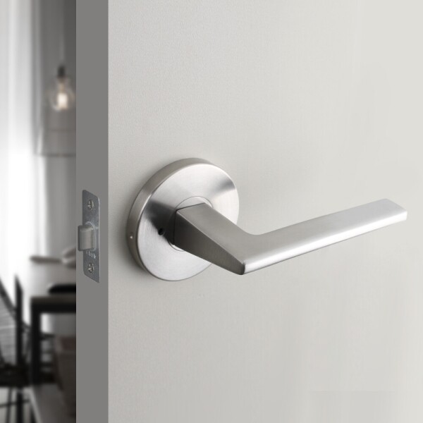 꾸밈닷컴 - 손잡이/도어락 ▼ > 방문손잡이 ▼ > 레버 버튼형 > 스텐 방문손잡이 론드 도어 문고리