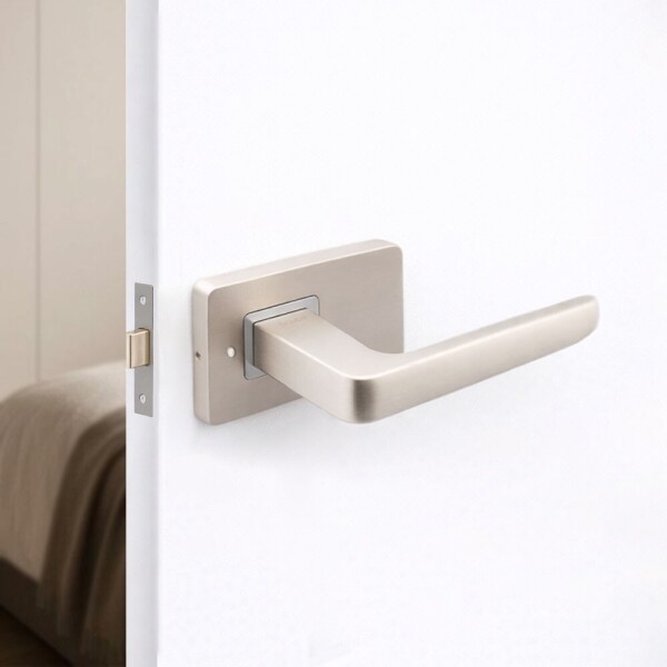 꾸밈닷컴 - 손잡이/도어락 ▼ > 방문손잡이 ▼ > 레버 버튼형 > 도무스 방문손잡이 712NI 니켈