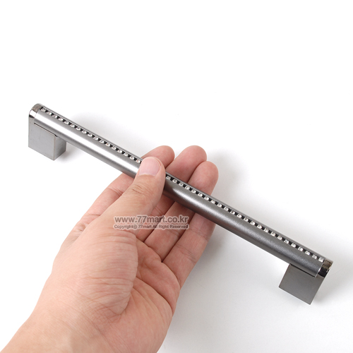 꾸밈닷컴 - 손잡이/도어락 ▼ > 가구손잡이 ▼ > P192mm 이상 > 가구손잡이 큐브 LUX 흑니켈 (P192)