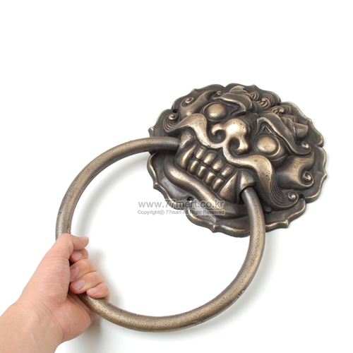 꾸밈닷컴 - 옛날장식/철단조 ▼ > 옛날장식 ▼ > 옛날장식 링고리 > 황동 대문손잡이 특대(250mm)